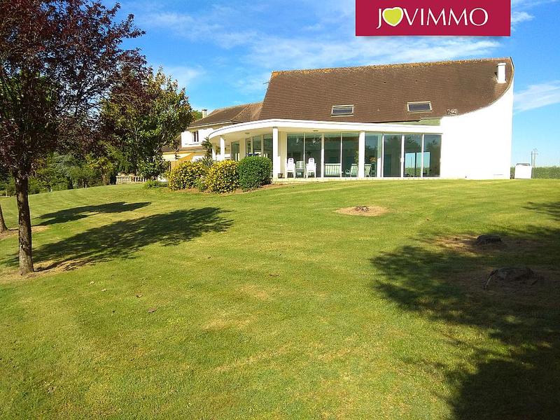 Maison - 309 m² - 11 pièces