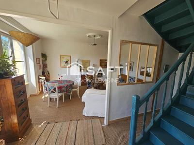 Maison - 140 m² - 6 pièces