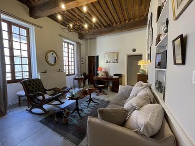 Appartement - 93 m² - 5 pièces