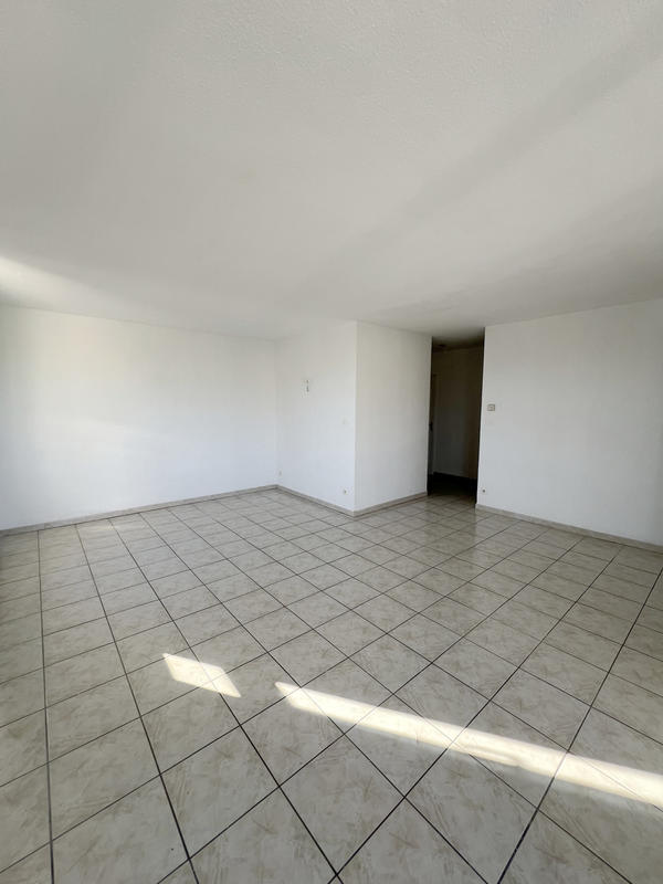 Appartement - 72 m² - 3 pièces