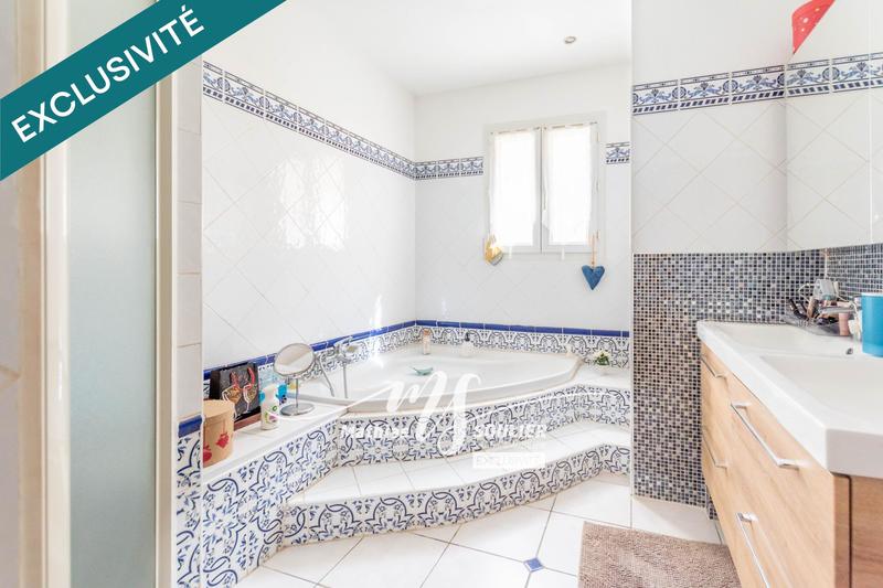 Maison - 215 m² - 7 pièces