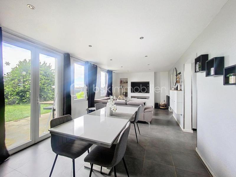 Pavillon - 85 m² - 4 pièces