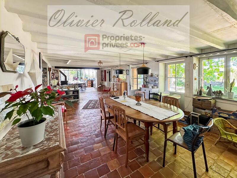 Maison - 212 m² - 12 pièces