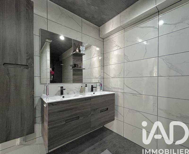 Appartement - 96 m² - 3 pièces