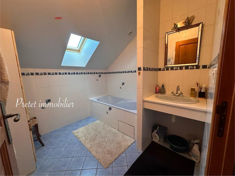 Maison - 135 m² - 6 pièces