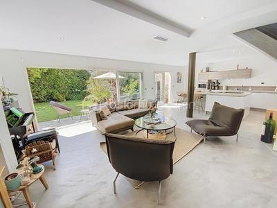 Villa - 178 m² - 6 pièces