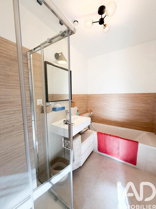 Maison - 321 m² - 10 pièces