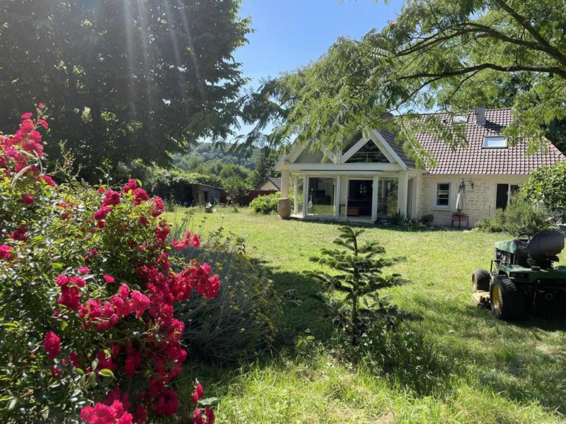 Maison - 180 m² - 7 pièces