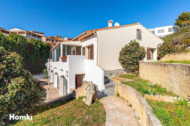 Maison - 178 m² - 7 pièces