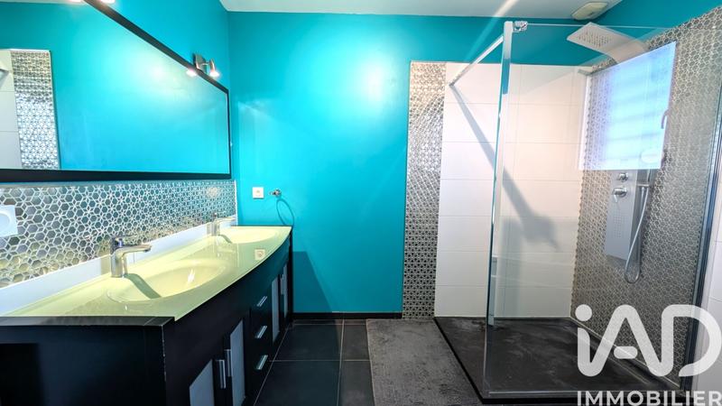 Maison - 102 m² - 4 pièces