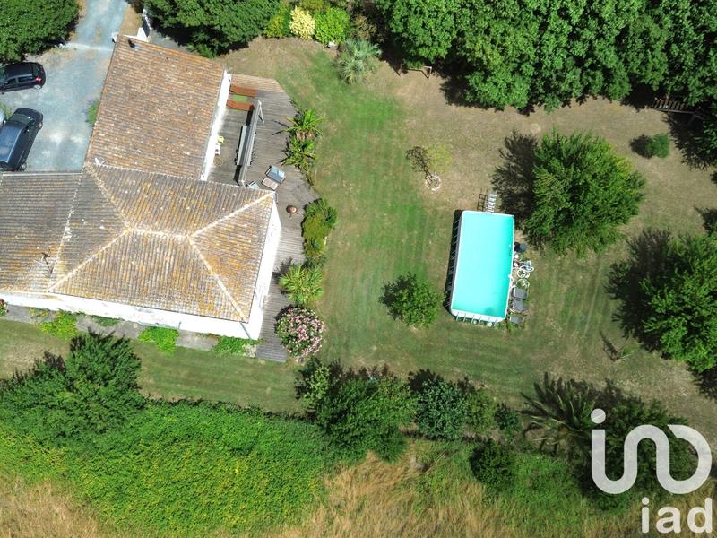 Maison - 201 m² - 6 pièces