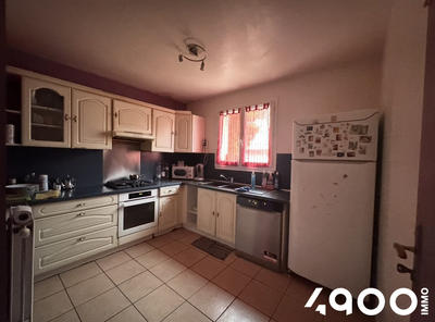 Maison - 98 m² - 5 pièces