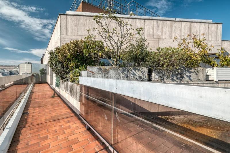 Duplex - 93 m² - 4 pièces