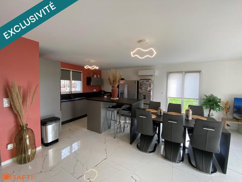 Maison - 90 m² - 4 pièces