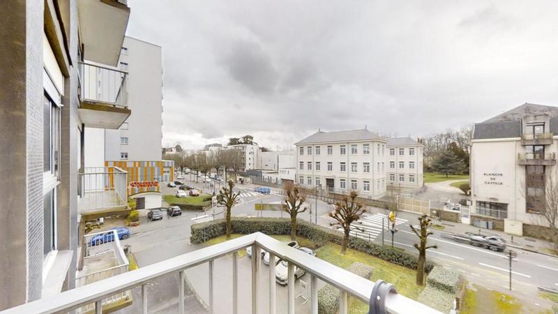 Appartement - 81 m² - 5 pièces