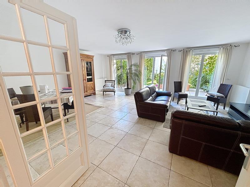 Maison de ville - 205 m² - 7 pièces