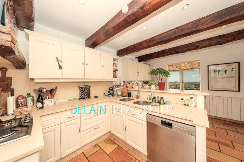 Villa - 288 m² - 10 pièces