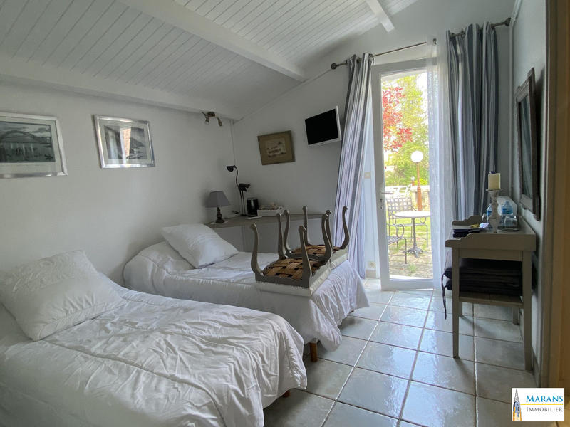 Maison - 309 m² - 10 pièces