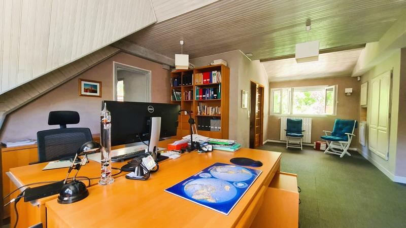 Maison traditionnelle - 188 m² - 8 pièces