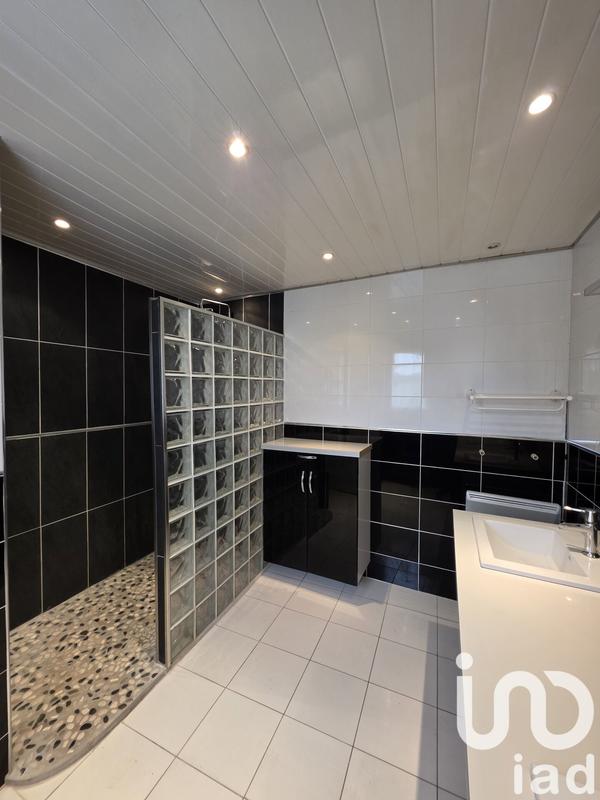 Maison - 143 m² - 7 pièces