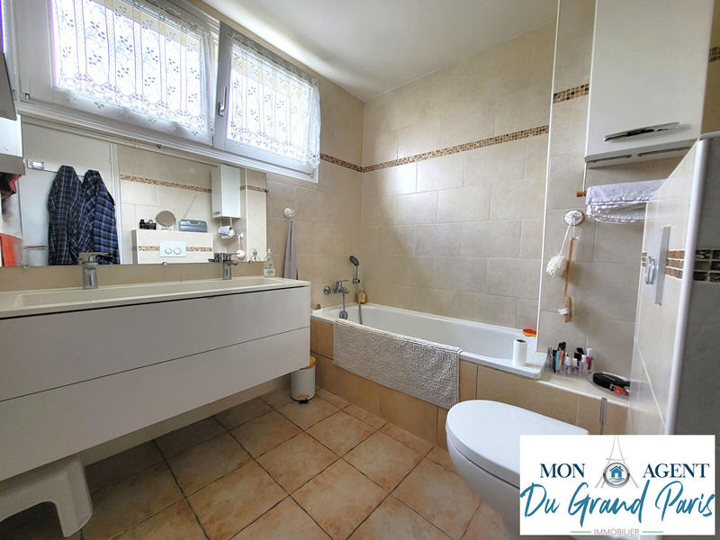 Maison - 135 m² - 7 pièces