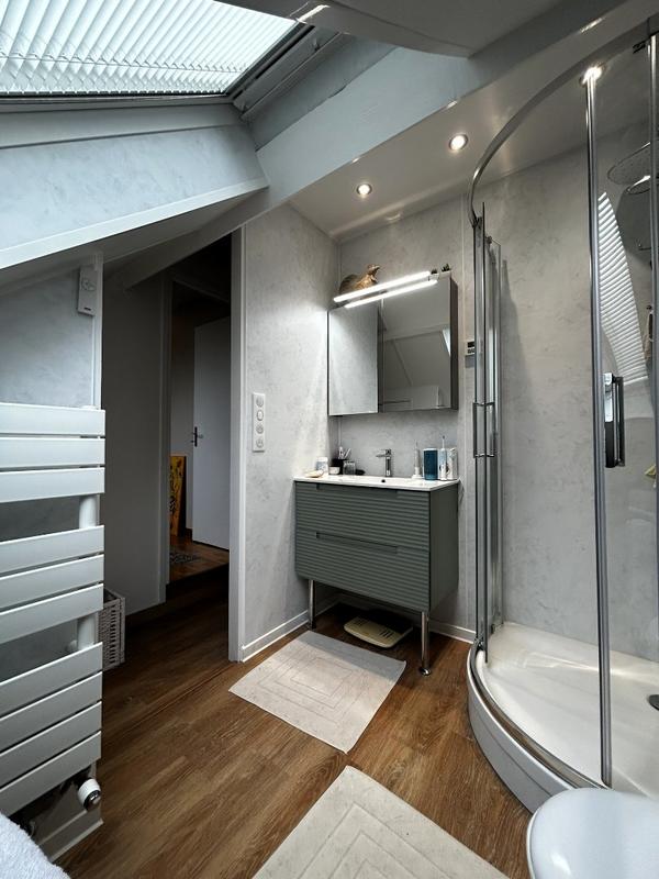 Maison - 199 m² - 9 pièces