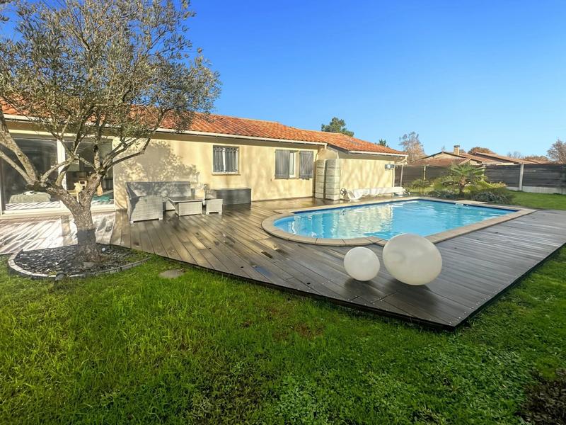 Maison - 120 m² - 6 pièces