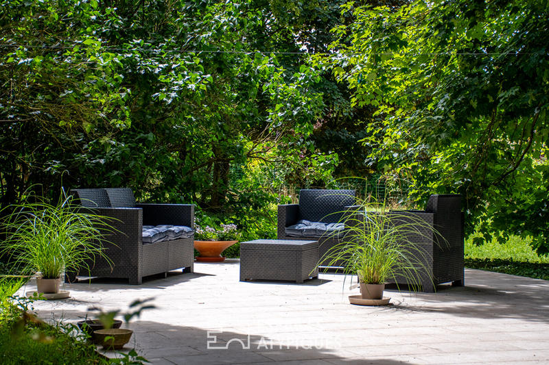 Demeure - 460 m² - 13 pièces