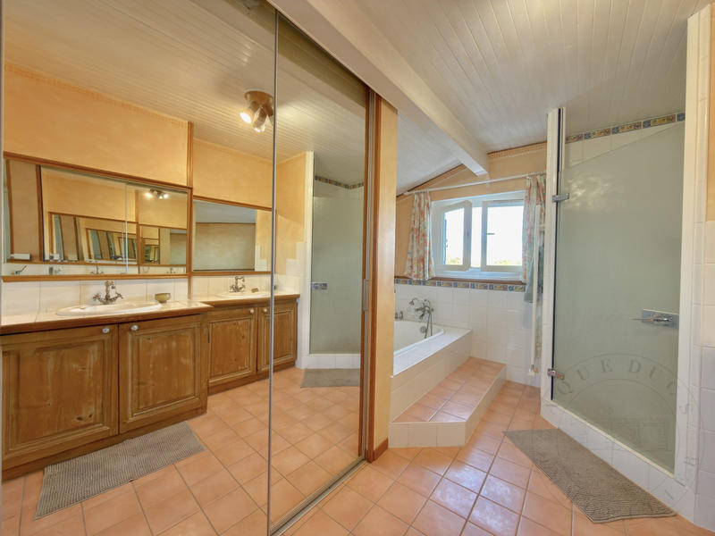Bastide - 192 m² - 9 pièces