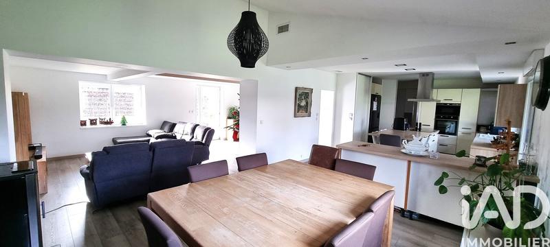 Maison - 150 m² - 5 pièces