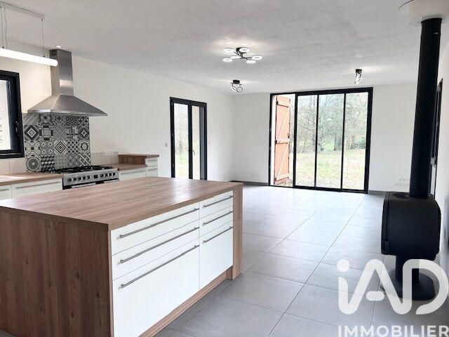 Maison - 121 m² - 4 pièces
