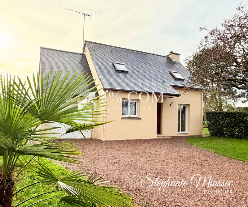 Maison traditionnelle - 90 m² - 5 pièces