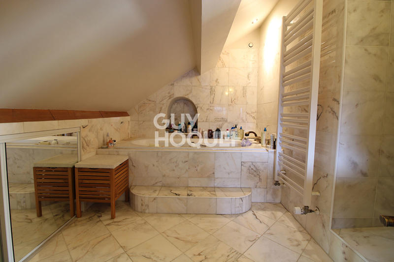 Maison - 103 m² - 5 pièces