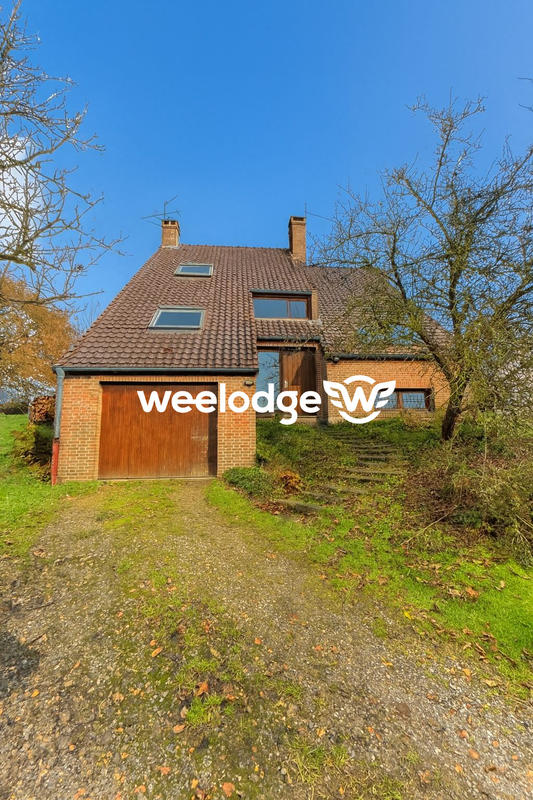 Maison - 123 m² - 8 pièces