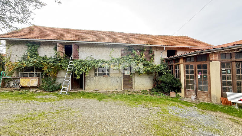 Propriété - 500 m² - 15 pièces