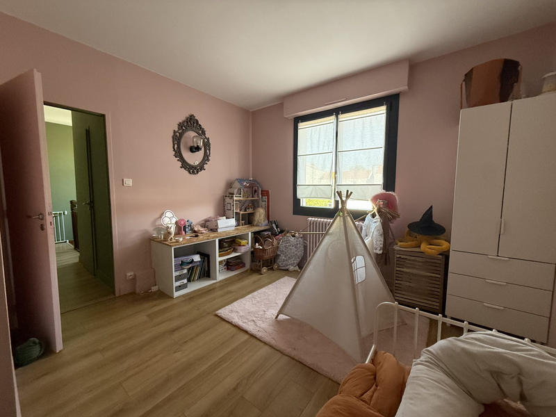 Maison - 181 m² - 6 pièces