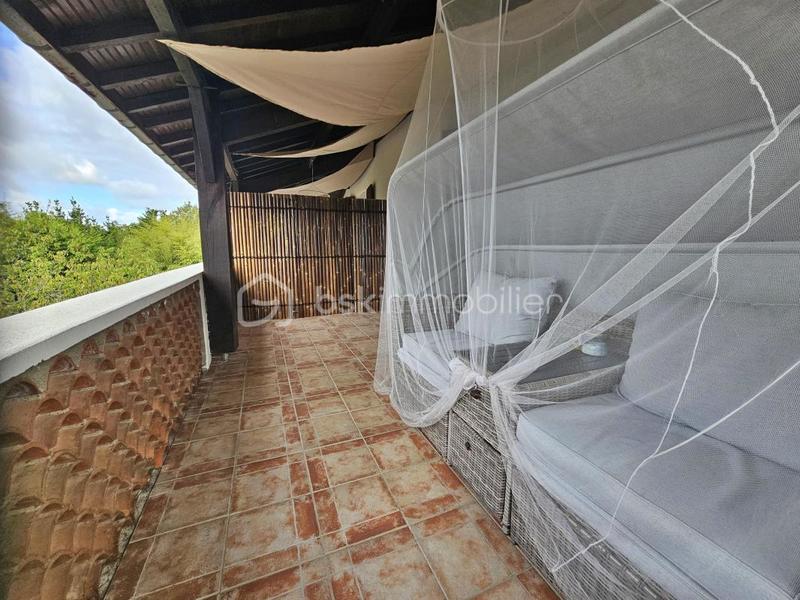 Maison - 265 m² - 8 pièces