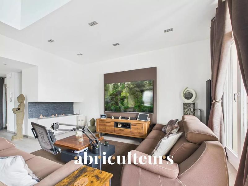 Appartement - 162 m² - 6 pièces