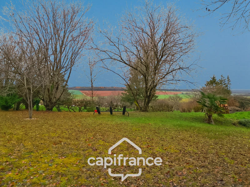 Propriété - 90 m² - 3 pièces