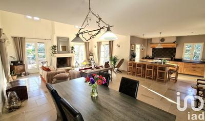 Maison - 189 m² - 6 pièces