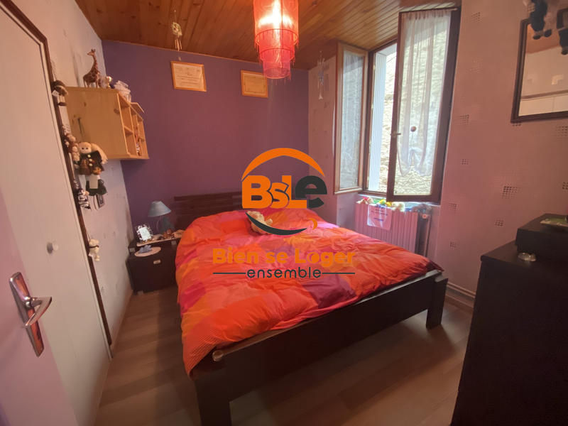 Maison - 151 m² - 8 pièces