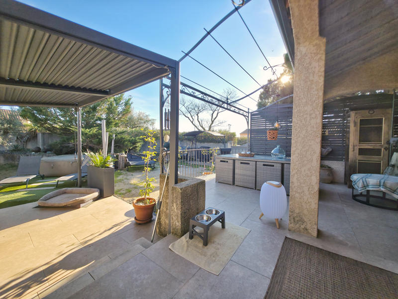 Maison - 93 m² - 5 pièces