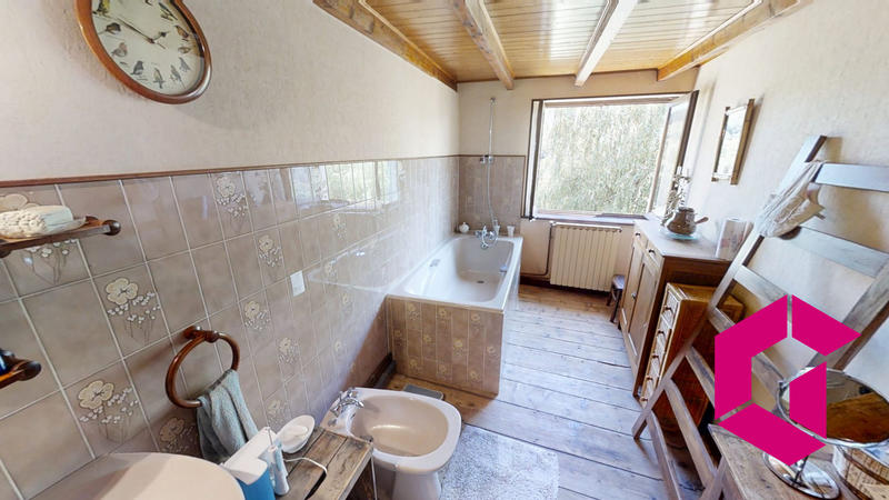 Maison ancienne - 170 m² - 4 pièces