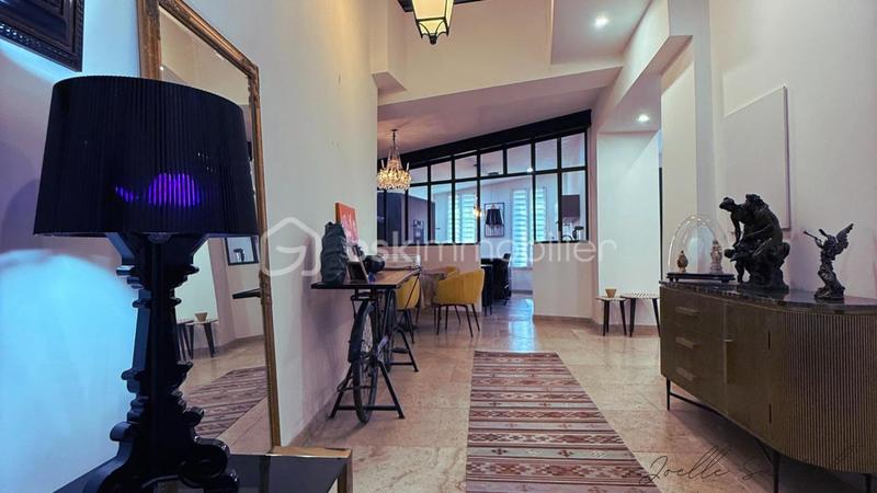 Appartement - 255 m² - 7 pièces