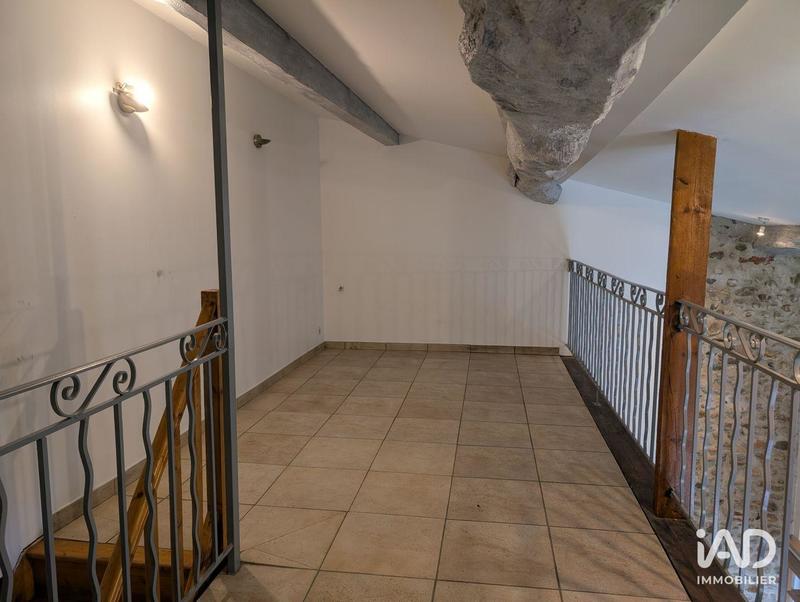 Maison - 210 m² - 3 pièces