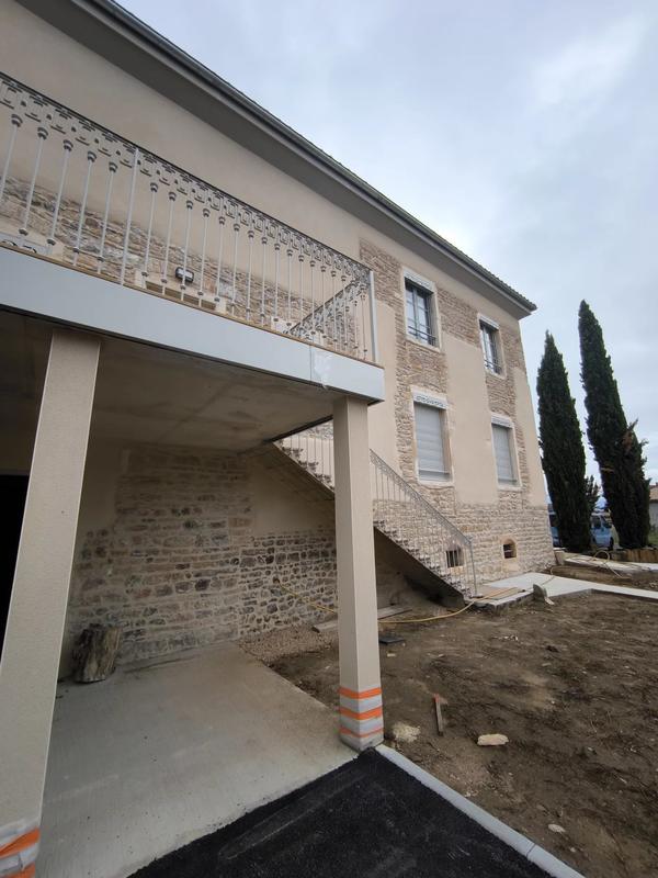 Appartement - 79 m² - 5 pièces