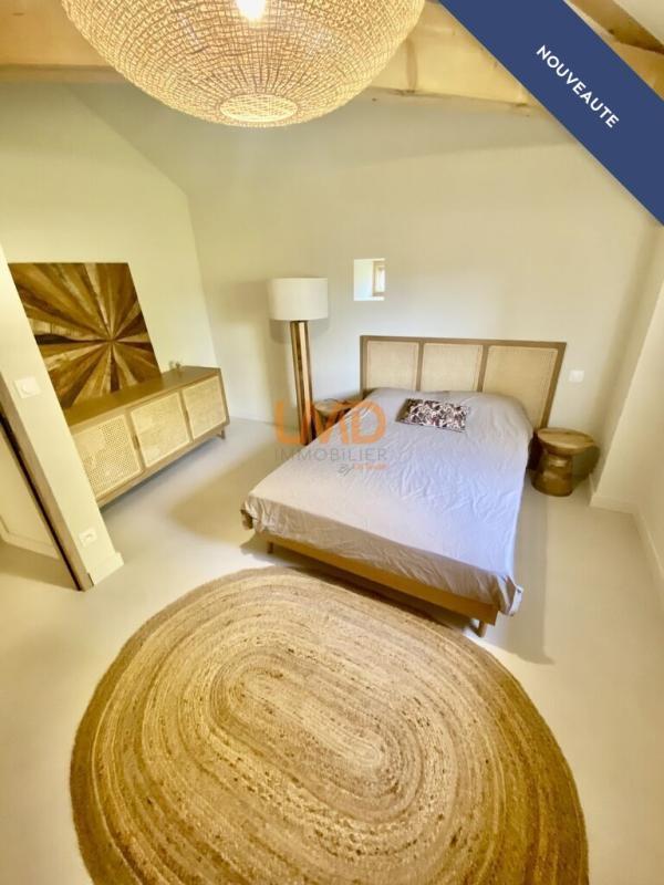 Maison en pierre - 200 m² - 8 pièces