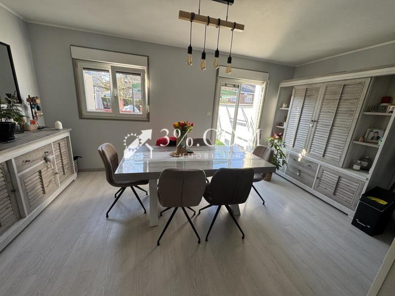 Maison - 92 m² - 6 pièces