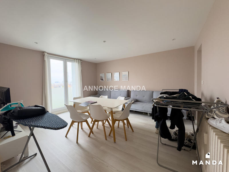 Chambre - 10 m² - 5 pièces