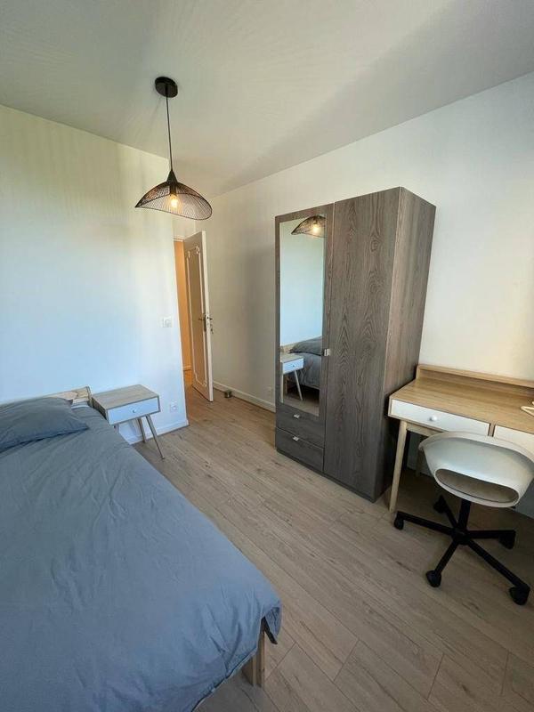 Appartement - 97 m² - 6 pièces